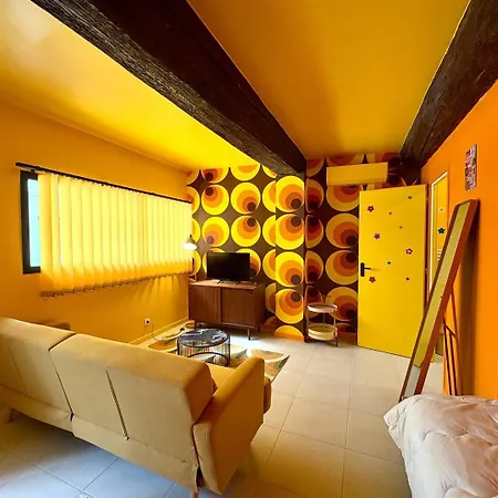 Apartment 54 - Centre & Seventies Nimes